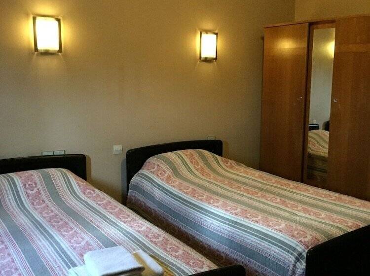 فندق La Bastide De Pont Royal