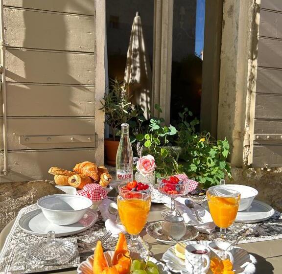 هتل La Maison Du Village