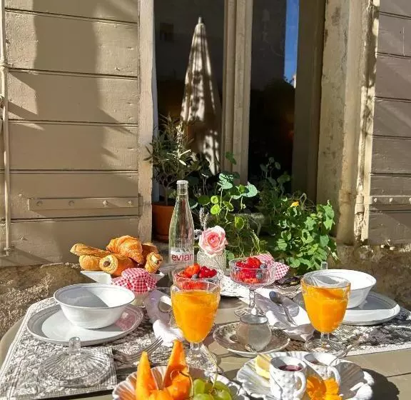 هتل La Maison Du Village