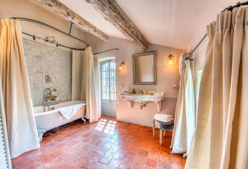 هتل La Maison Du Village