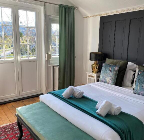 ホテル La Villa Hôtel Restaurant