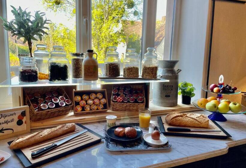 ホテル La Villa Hôtel Restaurant