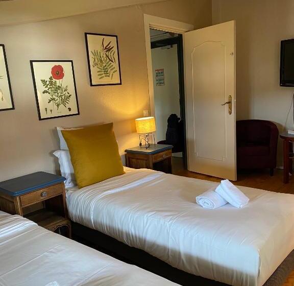 ホテル La Villa Hôtel Restaurant