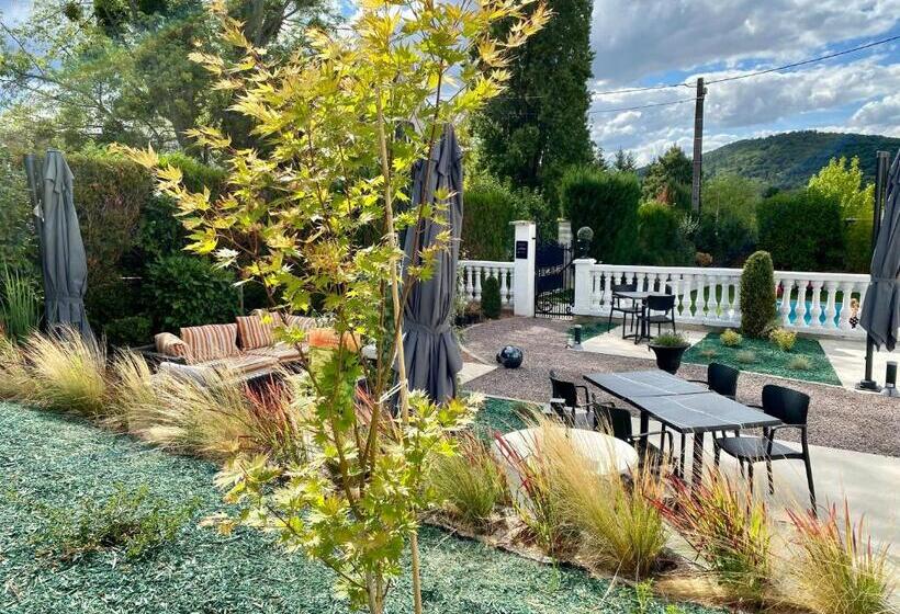 ホテル La Villa Hôtel Restaurant