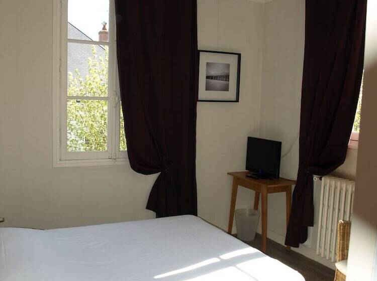 בית מלון כפרי Le Cassini Hôtel Restaurant