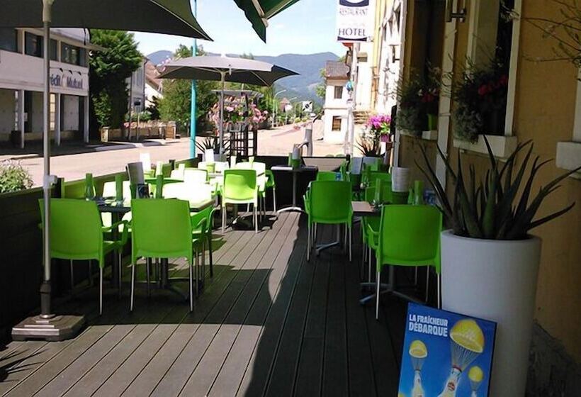 Отель Au Cheval Blanc