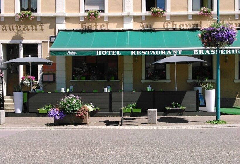 Отель Au Cheval Blanc