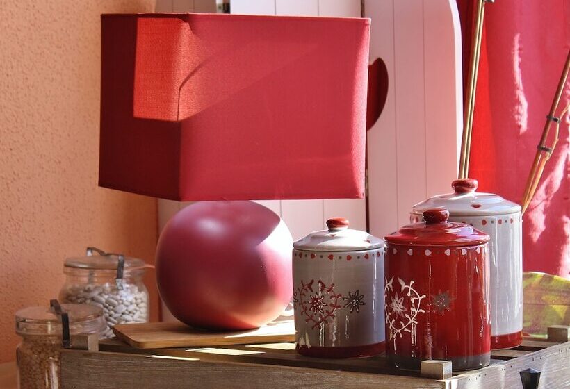 Отель Au Cheval Blanc