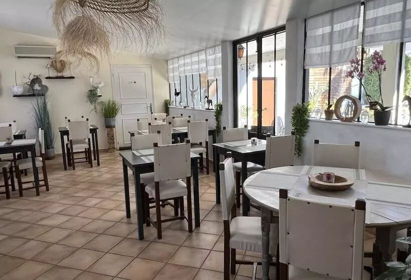 Hotel Le Medieval