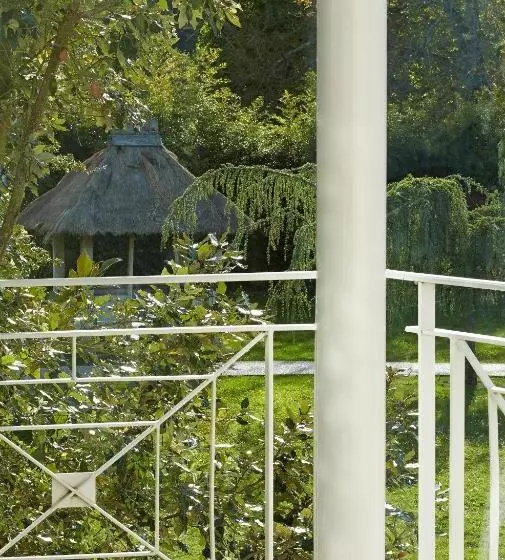 هتل Les Jardins De Beauval