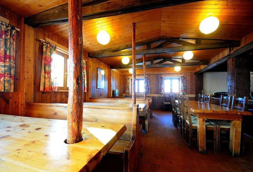 בית מלון כפרי Les Lores