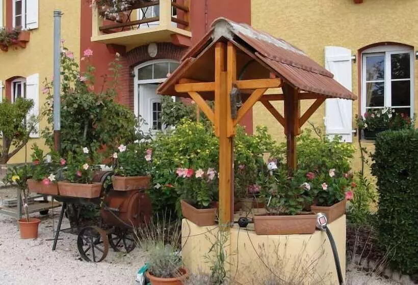 Hotelli L Adourable Auberge