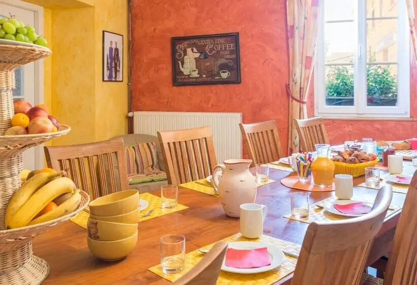 Hotelli L Adourable Auberge