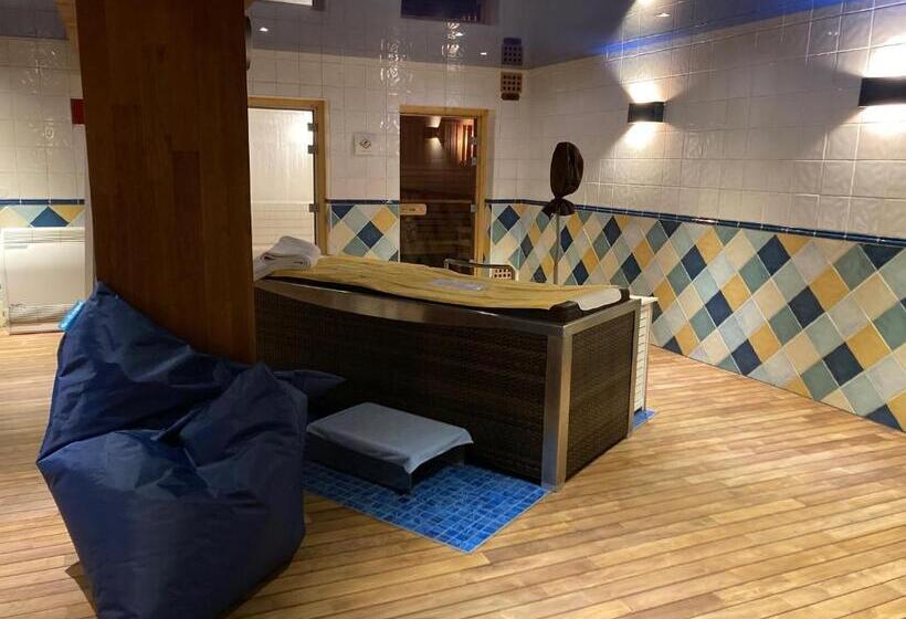 בית מלון כפרי Oustalet