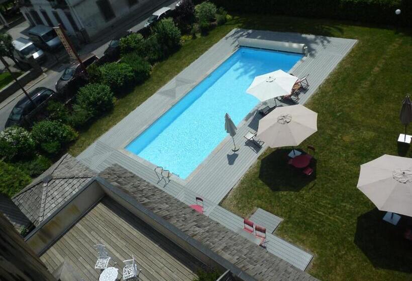 בית מלון כפרי Oustalet