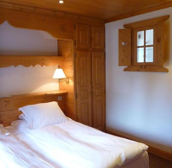 בית מלון כפרי Oustalet