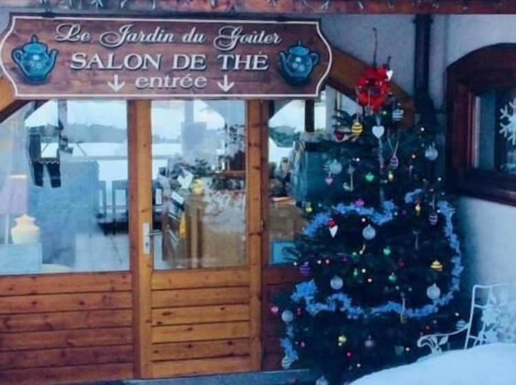 בית מלון כפרי Oustalet