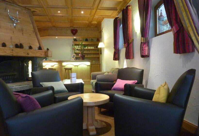 בית מלון כפרי Oustalet