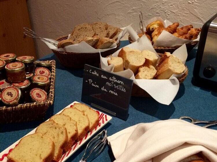 בית מלון כפרי Oustalet