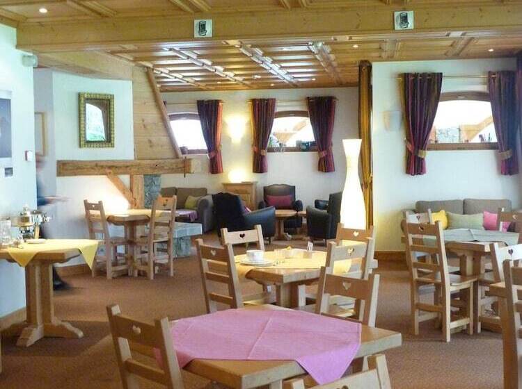 בית מלון כפרי Oustalet