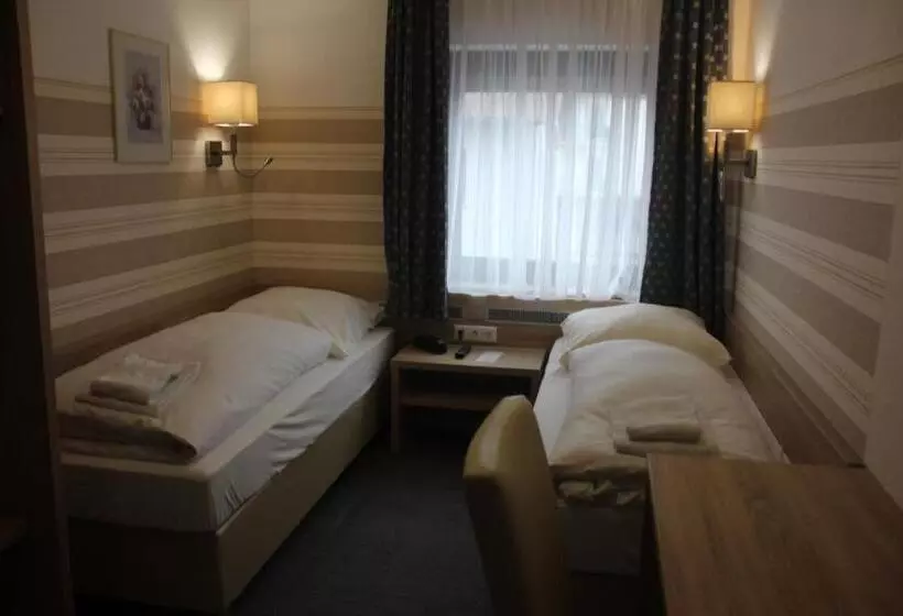 Airport Hotel Zum Taubengrund