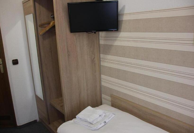 Airport Hotel Zum Taubengrund