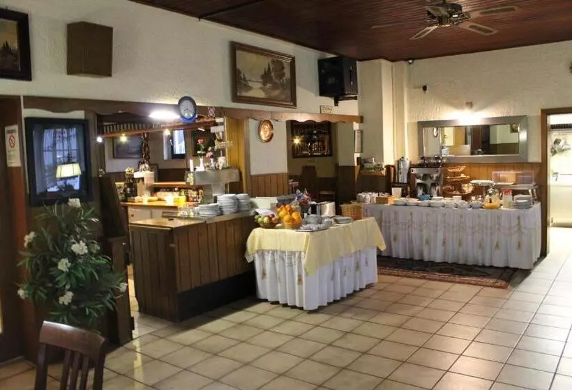 Airport Hotel Zum Taubengrund