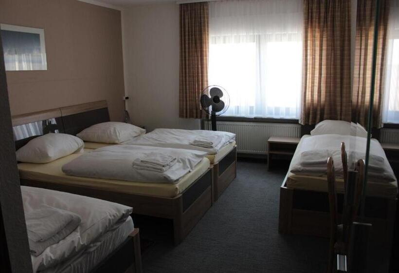 Airport Hotel Zum Taubengrund