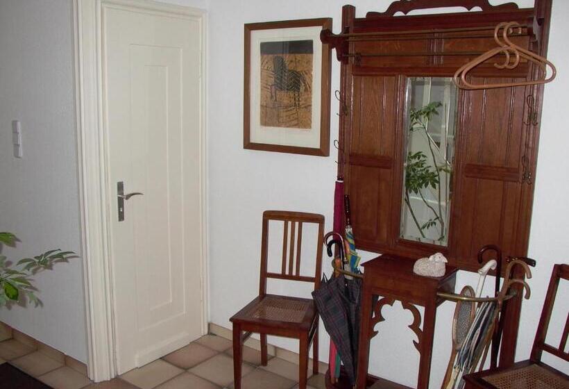 Bed and Breakfast Altes Landhaus Am Park