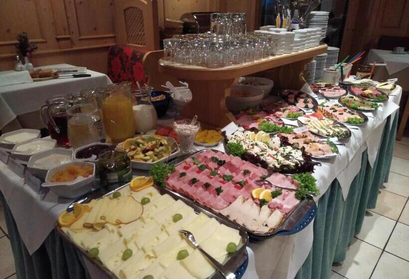 Отель Brunnenhof