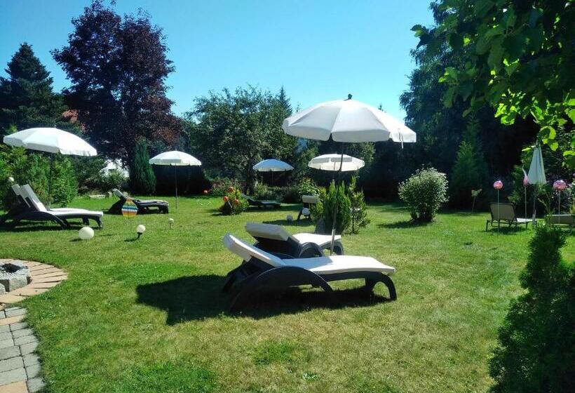 Отель Brunnenhof