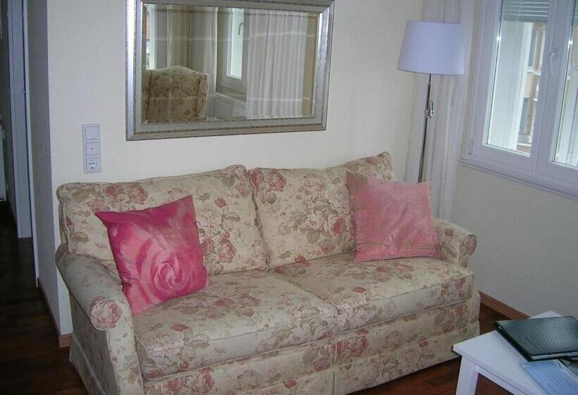 호텔 & Café Kleinergrünauer