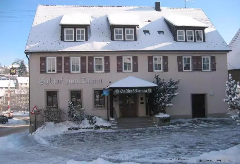 Hotelli Gasthof Zum Lamm