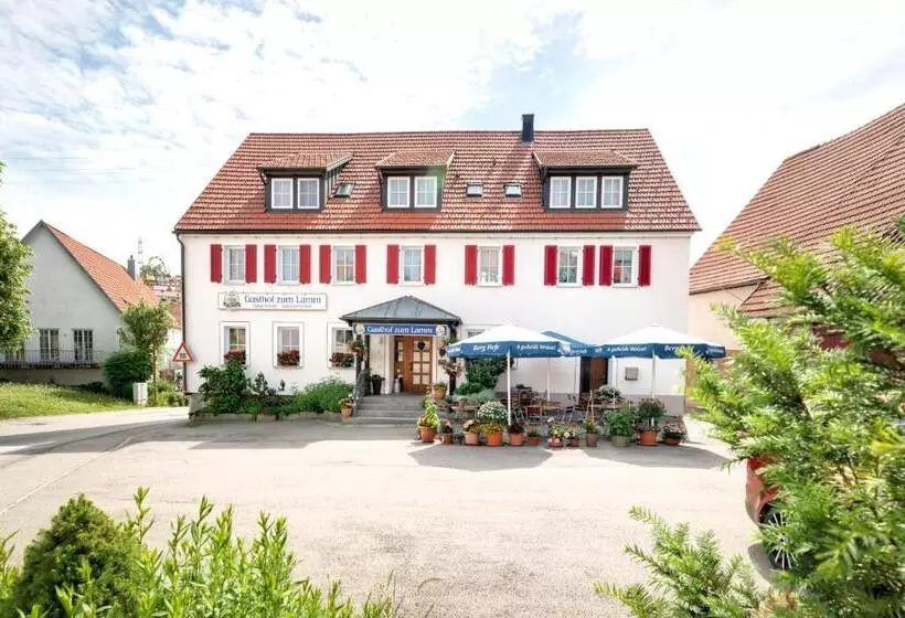 Hotelli Gasthof Zum Lamm