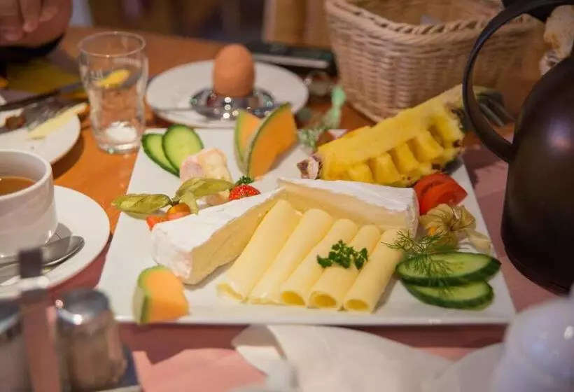 Hotelli Gäste Und Seminarhaus Uckerwelle