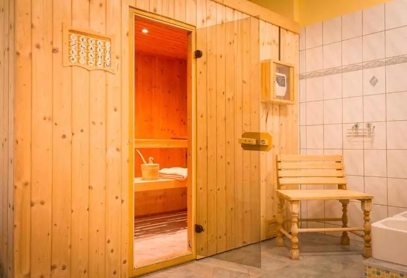 Hotelli Gäste Und Seminarhaus Uckerwelle