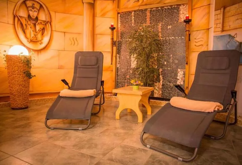 Hotelli Gäste Und Seminarhaus Uckerwelle
