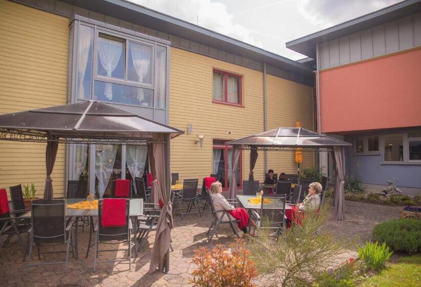 ホテル Gäste Und Seminarhaus Uckerwelle