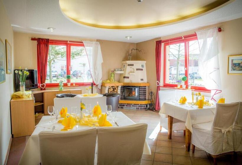 ホテル Gäste Und Seminarhaus Uckerwelle