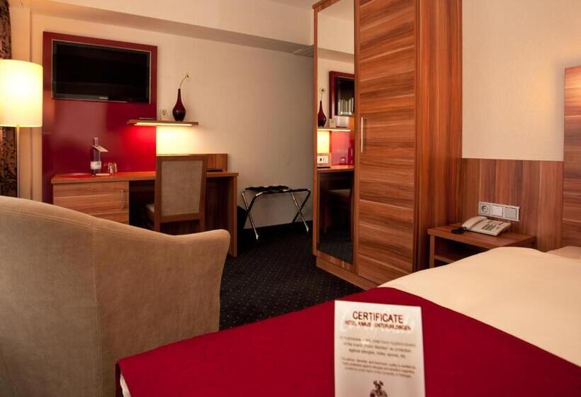 Отель Knaus Am Hafen