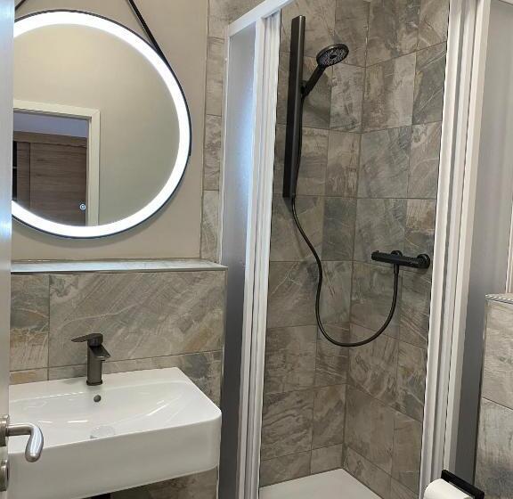 هتل Pension Zum Alten Fahrhaus