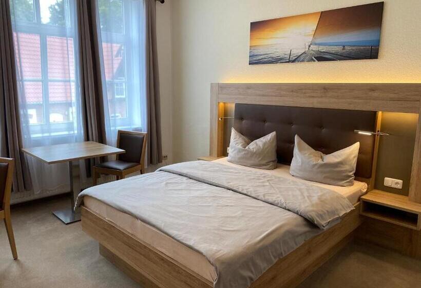 هتل Pension Zum Alten Fahrhaus