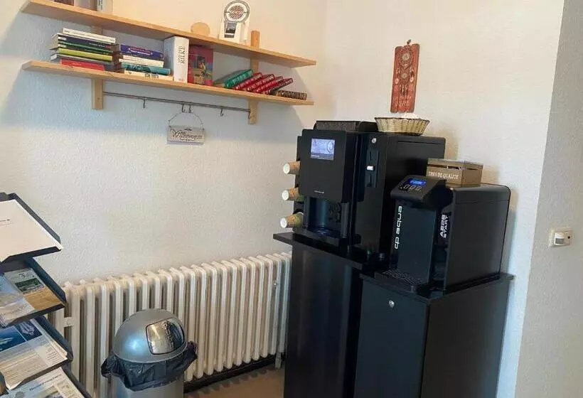 هتل Pension Zum Alten Fahrhaus