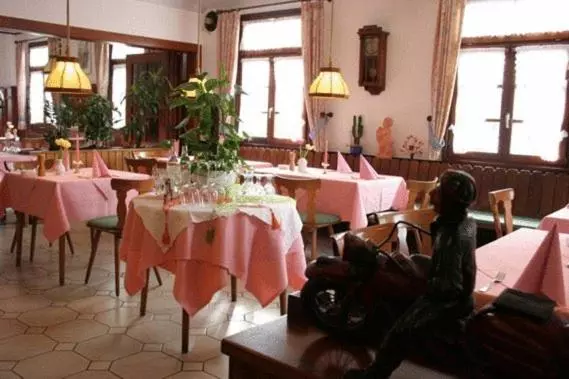 ホテル Restaurant Adler Bühlertal