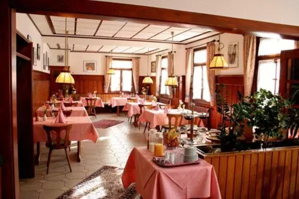 ホテル Restaurant Adler Bühlertal