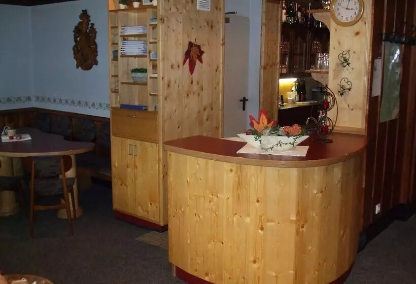 Hotelli Restaurant Zum Dorfkrug