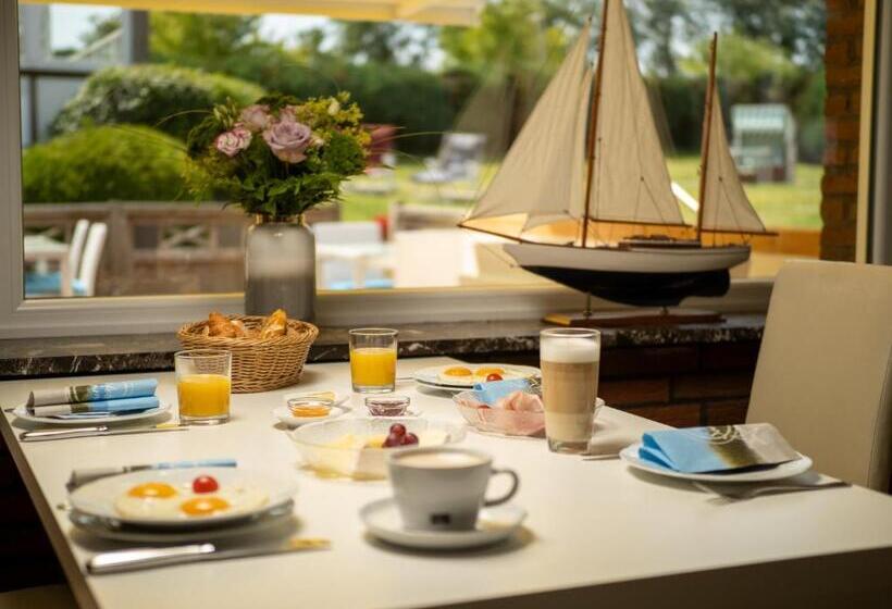 Отель Tom S Hus Heiligenhafen