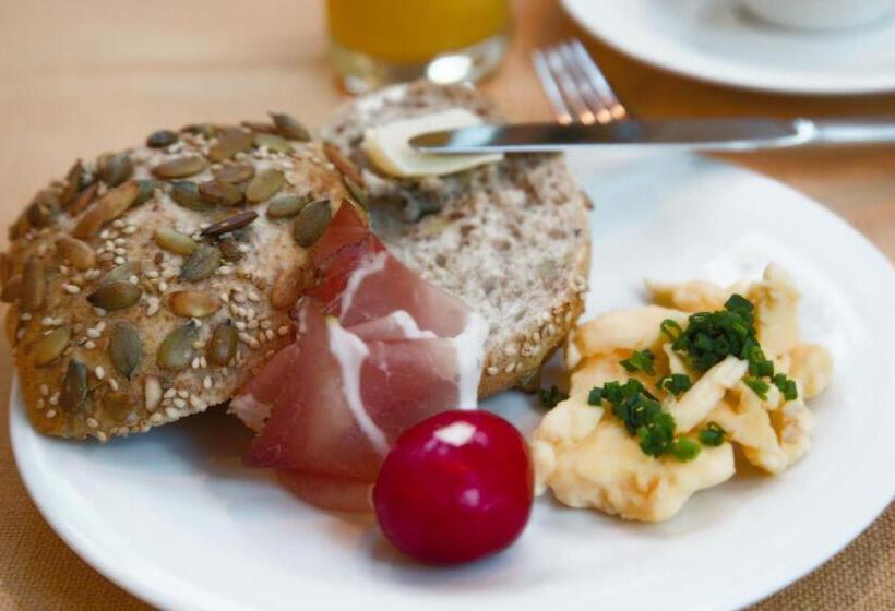 Thermenhotel Quellenhof