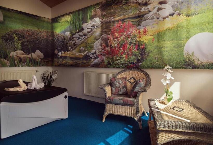 Waldhotel Seebachschleife