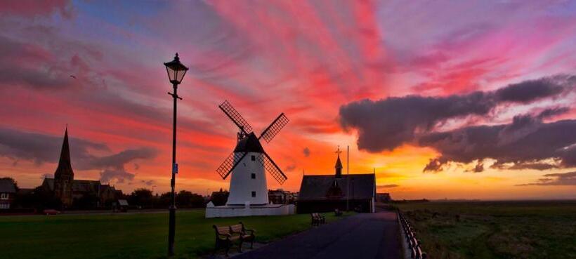 مبيت وإفطار Esjays At Knowles House